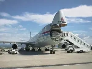 Cargolux_B747-400F-300x225
