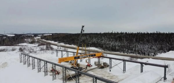 installation of an overhead crane in winter under RBQ license