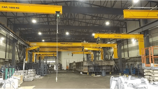 potences équipées de palans industriels