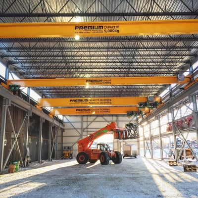 plusieurs ponts roulants sur une voie de roulement