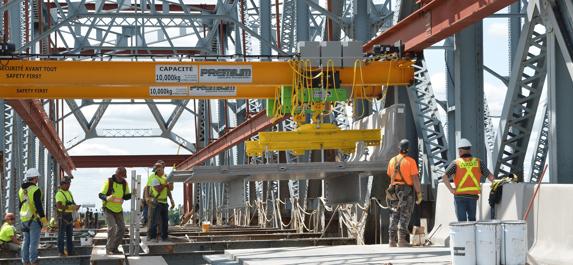 under running overhead cranes on a steel structure
